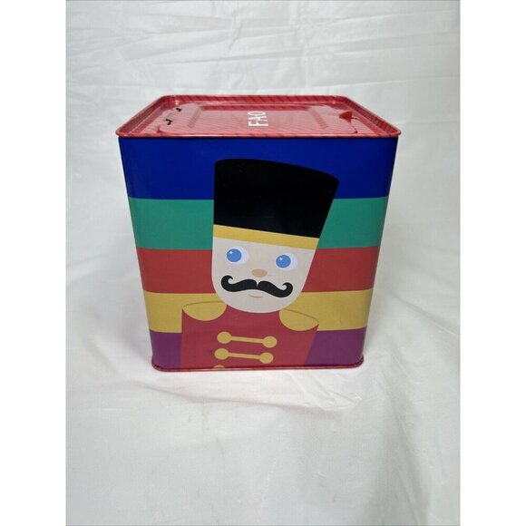 FAO Schwarz Jack In The Box 2011 Musical Tin Pop-Up Toy Soldier Bear C1 - Picture 7 of 9